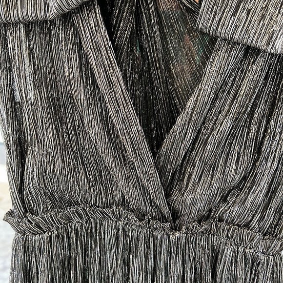 Limited Edition Zara silver long gown with bow shoulders - Picture 7 of 9